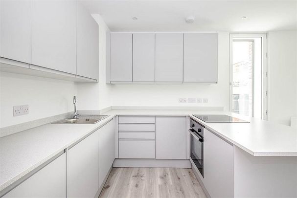 2 bedroom flat to rent - Photo 1