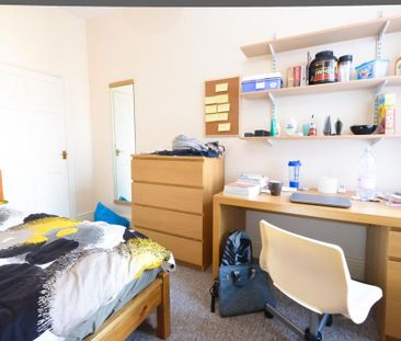 3 bedroom terraced house to rent - Photo 4