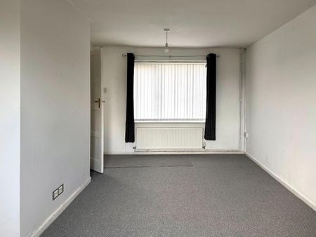 3 bedroom end of terrace house to rent - Photo 2