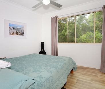 RENOVATED DUPLEX WITHIN BOUTIQUE GATED ESTATE - Photo 4