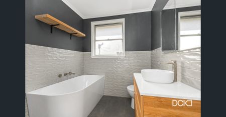 18 Owen Street, Kennington, Vic 3550 - Photo 2