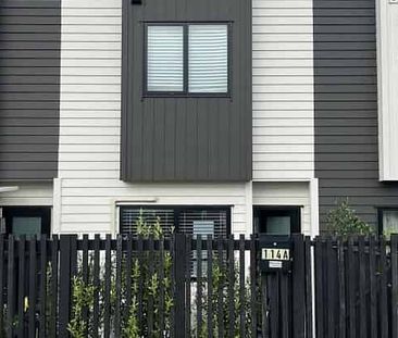 Great location 2 Bedroom Townhouse in Whenuapai - Photo 2