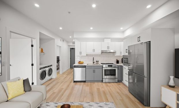 Beverly: Wheelchair Accessible – 710 Westminster, Winnipeg, MB - Photo 1