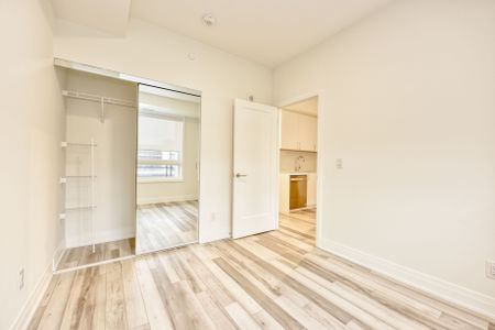 For Lease - 3250 Carding Hill Trail Unit# 232, Oakville, Ontario - Photo 5