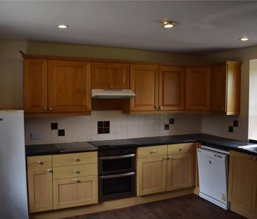 5 bedroom detached house to rent - Photo 4