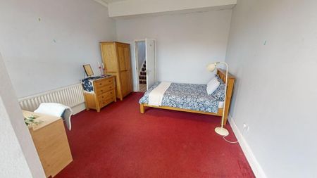 6 bedroom semi-detached house to rent - Photo 2