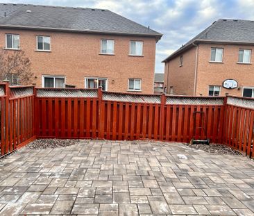 For Lease - 102 Lucena Crescent, Vaughan, Ontario - Photo 6