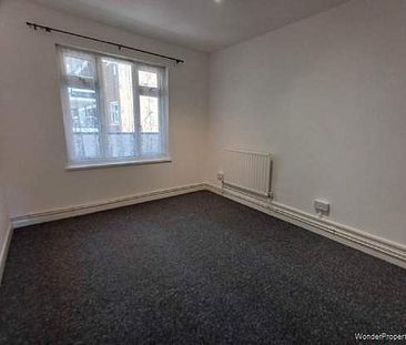 2 bedroom property to rent in London - Photo 2