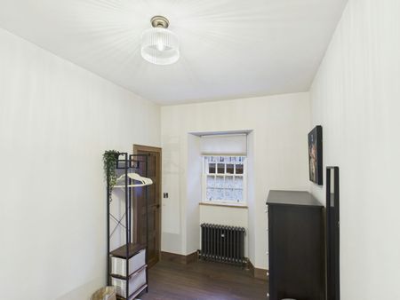 Flat to rent on - Photo 3