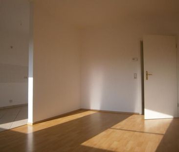 TOLLE 2-Zi. SINGLE-Wohnung im DG mit Lift und Fußbodenheizung! - Foto 5