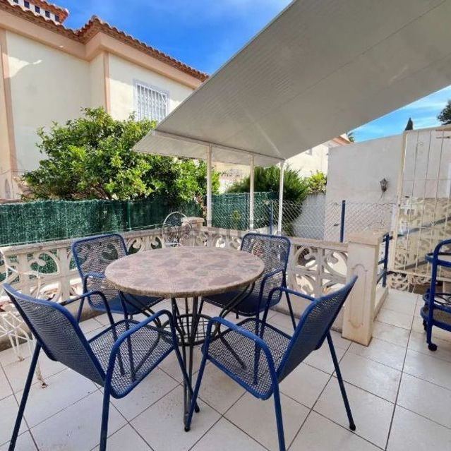 Alquiler de casa o chalet independiente en Avenida de Torrevieja, 300 - Foto 1