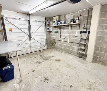 5 bedroom end of terrace house to rent - Photo 5