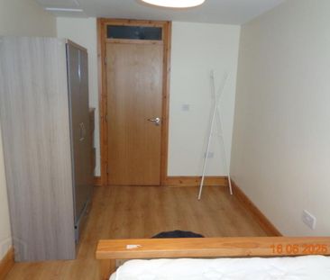 University Street, Belfast, BT7 1NY - Photo 4