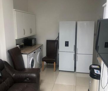 5 bedroom private hall to rent - Photo 6