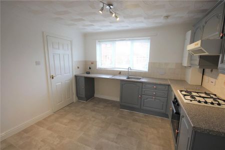 2 bedroom semi-detached house to rent - Photo 4