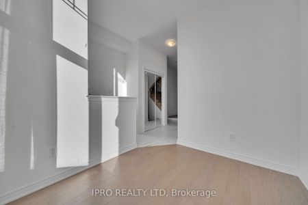 For Lease - 3950 Koenig Road, Burlington, Ontario - Photo 4