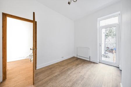 Amies Street, London, SW11 - Photo 2