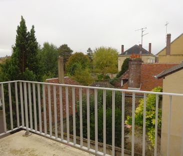 APPARTEMENT F2 LIBRE A LOUER AU CENTRE DE NOGENT LE ROTROU - Photo 2