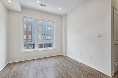 For Lease - 1654 Pleasure Valley Path, Oshawa, Ontario - Photo 4