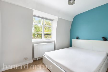 Vicarage Crescent, LONDON - Photo 3