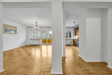 Przestronny, klimatyczny apartament na Ursynowie - Zdjęcie 3