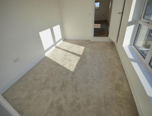 2 Bedroom Apartment To Let - Photo 1