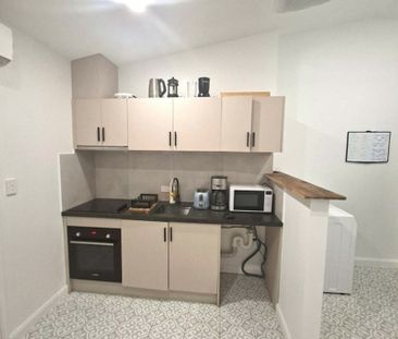 4/22-24 Collins Avenue, Edge Hill QLD 4870 - Apartment For Rent | D... - Photo 6