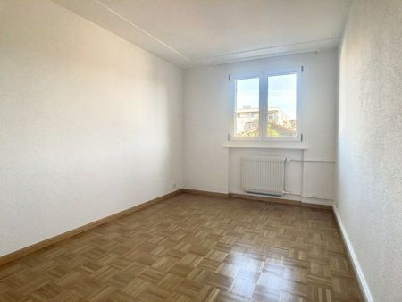 JOLI 3 pièces au centre ville de GUIN / SCHÖNE 3-Zi.-Wohnung in DÜDINGEN - Photo 2