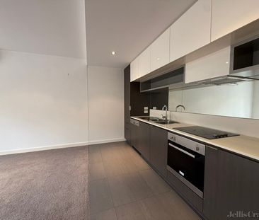 2/15 Eucalyptus Drive, Maidstone - Photo 5