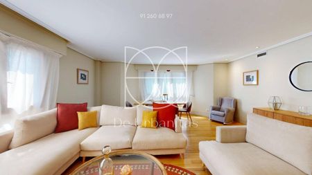 4 room luxury Flat for rent in Madrid, Spain - Foto 2