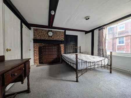 1 bedroom in a house share to rent - Photo 3