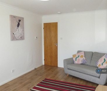 2 bedroom maisonette to rent - Photo 1