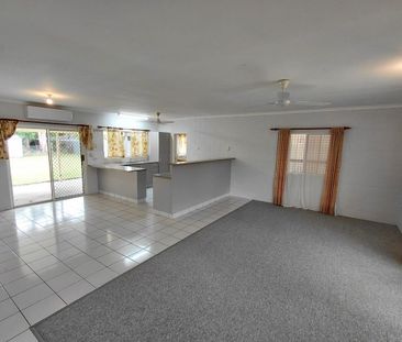 Low set House - Innisfail Estate - Photo 2