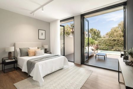 House-Sized Luxury And Exclusivity Overlooking Breath taking Rose Bay Harbour - Photo 5