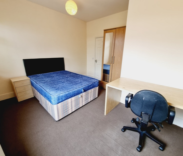 4 Bed Student Accommodation - Photo 5