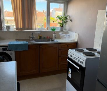 Room in a Shared House, Gilbert Road, BS15 - Photo 2