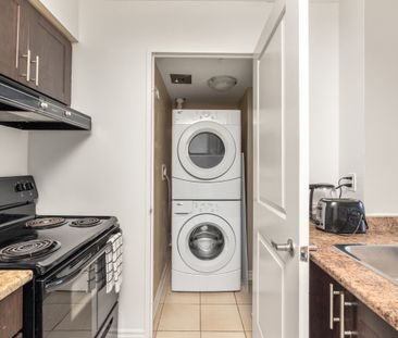 Master Room & Ensuite Bath - Lisgar Apartments - Photo 6