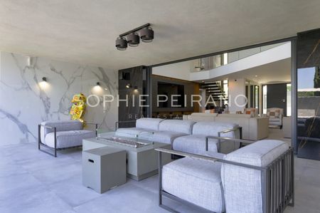 Tout savoir sur cette maison dans le quartier Bois Fleuri-Chevre d'Or-Saint Philippe, à Biot - Photo 2