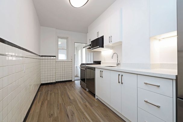628 College St #3 - Photo 1