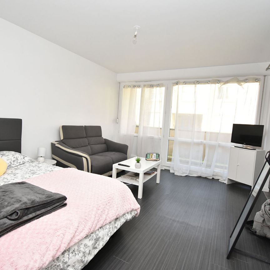 Location Appartement 1 pièce 39m² - Photo 1