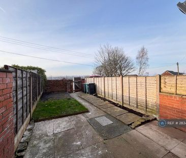 3 bedroom terraced house to rent - Photo 2