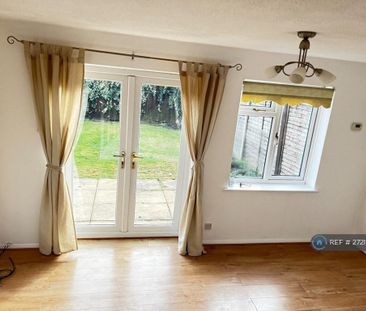 2 bedroom semi-detached house to rent - Photo 5