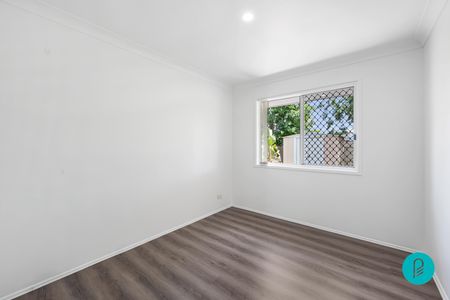 22 Bottlebrush Crescent, Redbank Plains QLD 4301 - House For Rent | Domain - Photo 5