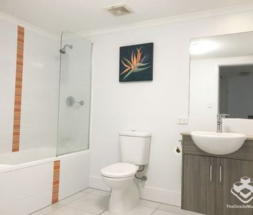 3 BEDROOM FURNISHED UNIT IN TROPICAL RESORT STYLE APARTMENTS - Photo 1