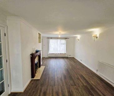Saturn Way, Hemel Hempstead, HP2 - Photo 4
