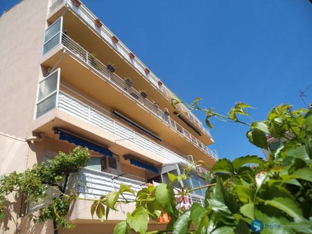 Location Appartement 3 pièces 75m² TOULON 83200 - Photo 5