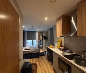 Studio Flat, Building B, NG1 - Photo 1