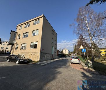 Pronájem bytu 2+1 65 m² - Photo 1