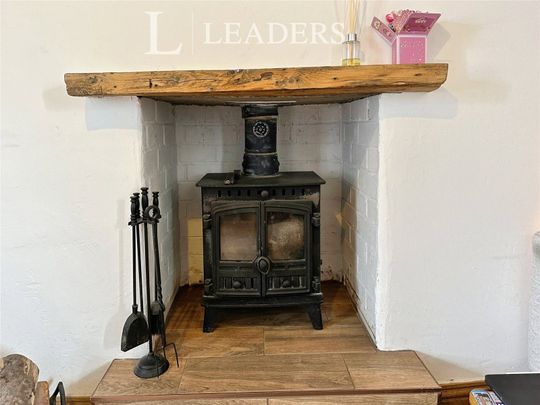 2 bedroom house to rent High Street, Fulbeck, Grantham, NG32 - Photo 1