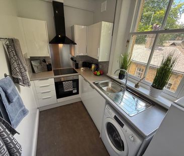 2 bedroom flat to rent - Photo 1